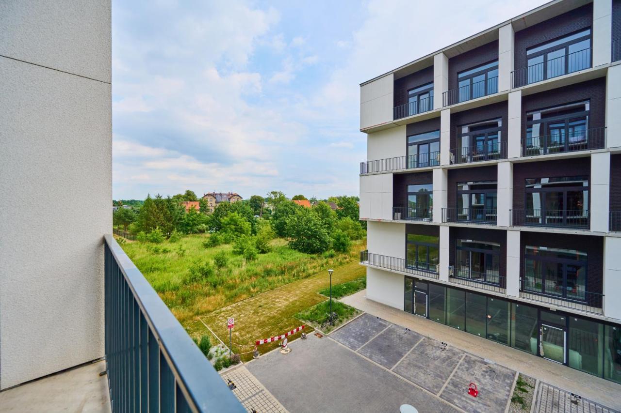 Mezzanine Studio Apartments Zarembowicza Wroclaw Airport By Renters מראה חיצוני תמונה