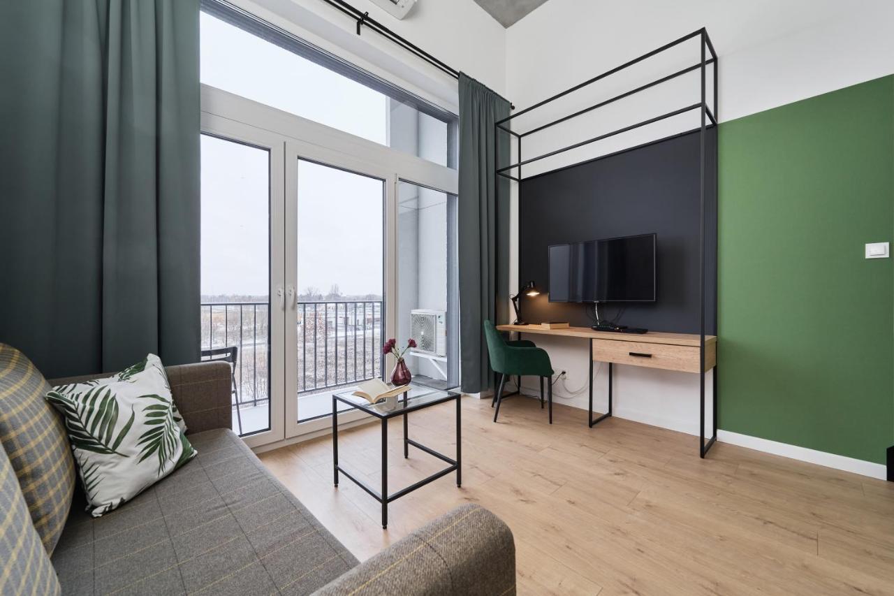 Mezzanine Studio Apartments Zarembowicza Wroclaw Airport By Renters מראה חיצוני תמונה