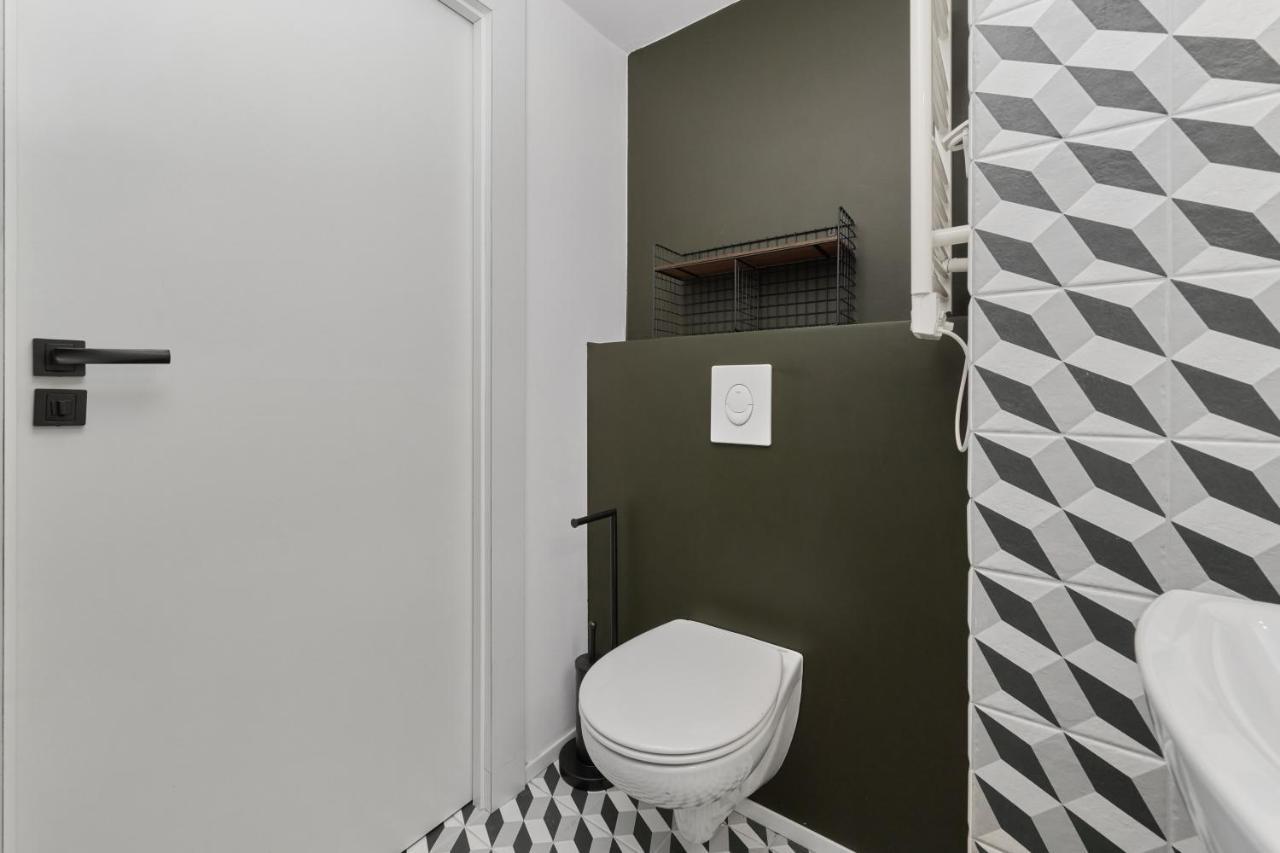 Mezzanine Studio Apartments Zarembowicza Wroclaw Airport By Renters מראה חיצוני תמונה